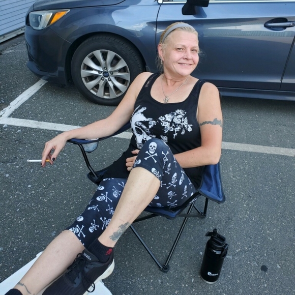 Meet your Posher, Kimberly - Picture 2 of 2